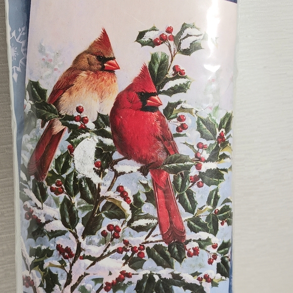 New 2016 HUMMINGBIRD HAVEN Large House Flag Holly Winter Cardinals 28"x40" - Picture 1 of 5